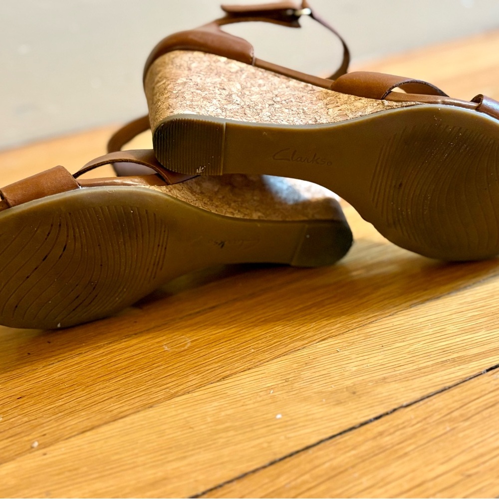 Clark’s “Margee” Stappy Wedge Sandals - Picture 8 of 10